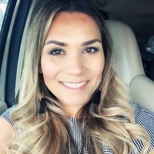 Meet your Posher, Melanie